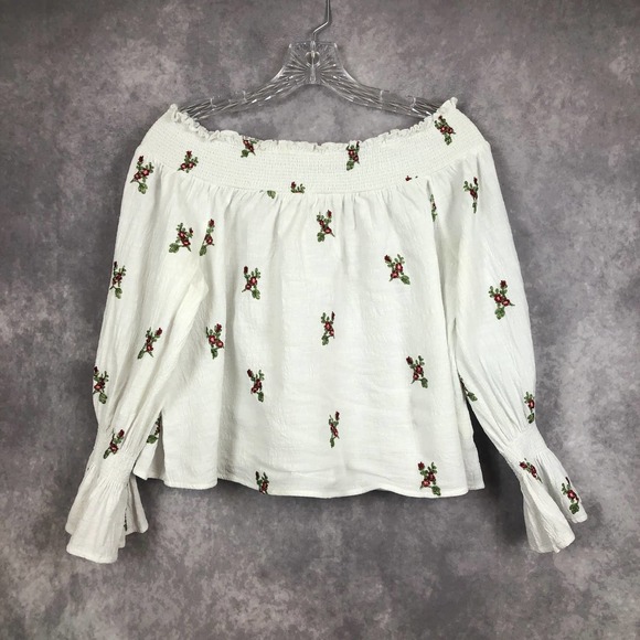 Altar’d State Top Boho Floral Embroidered Off Shoulder Blouse Crop Size Medium - Picture 1 of 10